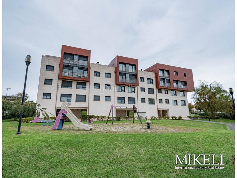 Foto 8437ebdb-52ec-46b4-b6cb-e335196f53a9. Lloguer pis amb calefacció aparcament piscina a Monte Santander