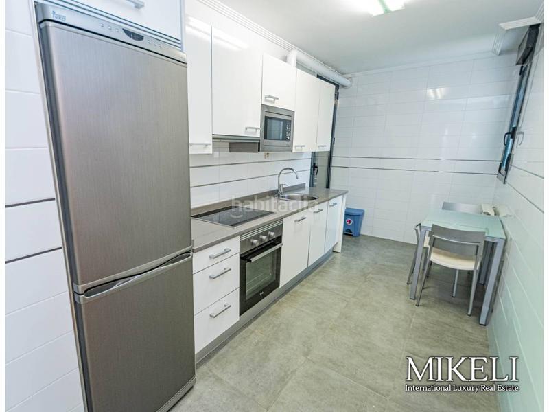 Foto 824d1c14-b311-4d8a-8e06-6dd6f400c409. Location appartement avec chauffage parking piscine dans Santander