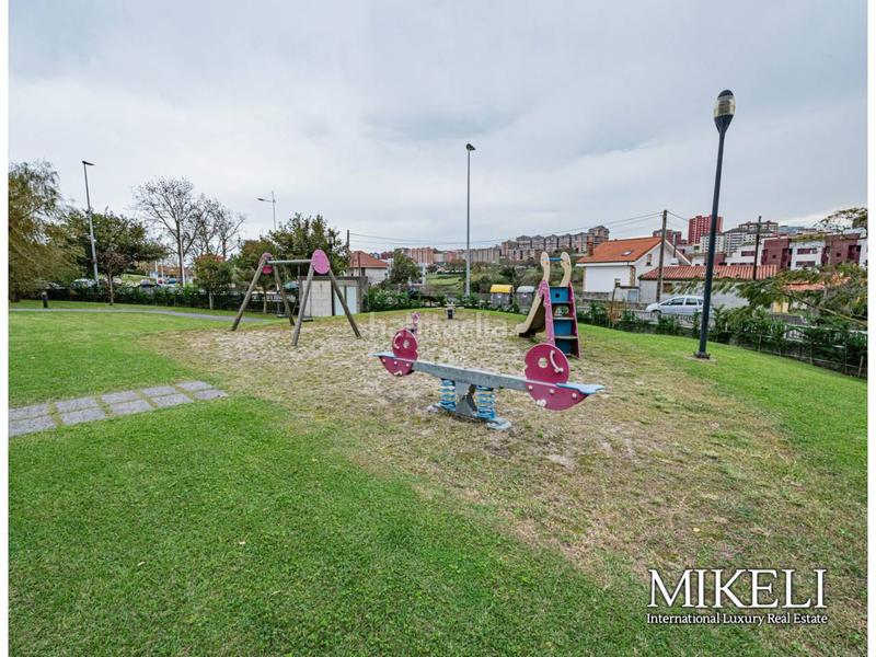 Foto 1f34f82c-2857-4149-8898-1718fafb4746. Rent flat with heating parking pool in Monte Santander