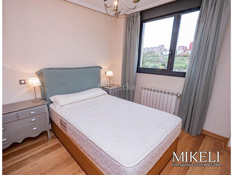 Foto e3f51601-628c-4fe1-8d5f-10478f29b490. Rent flat with heating parking pool in Monte Santander