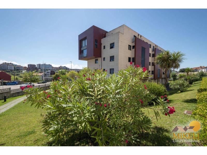 Foto ffe99c81-526f-47ff-923f-18a5335381c9. Rent flat with heating parking pool in Monte Santander