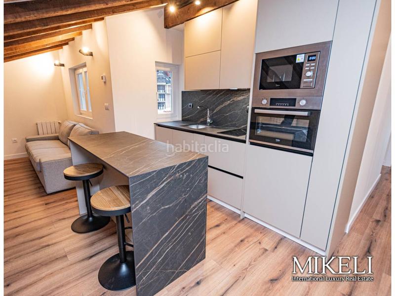 Foto 2ee2e9ad-afd7-4034-aa37-a65e0094d8c8. Lloguer pis amb calefacció a Centro - Ayuntamiento Santander