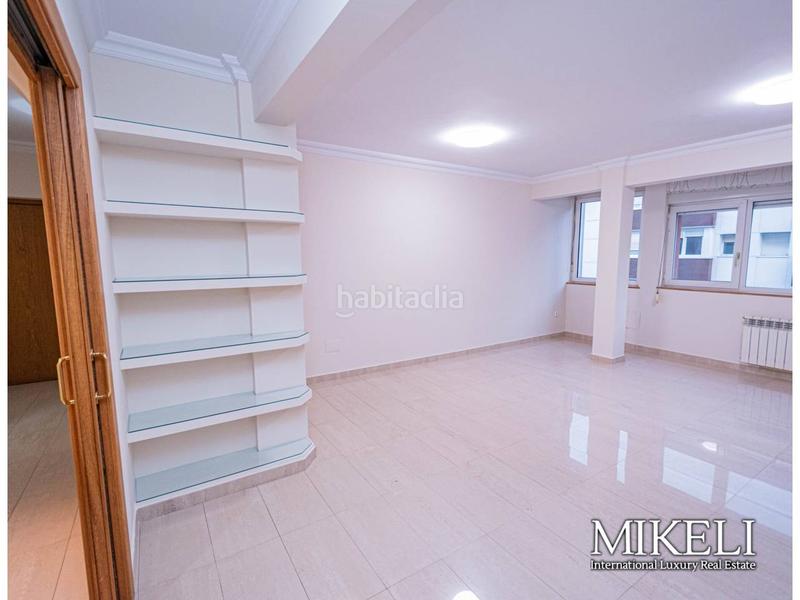 Foto fd972232-6841-4788-9a40-92960ff64e24. Affitto appartamento con riscaldamento in Cuatro Caminos Santander