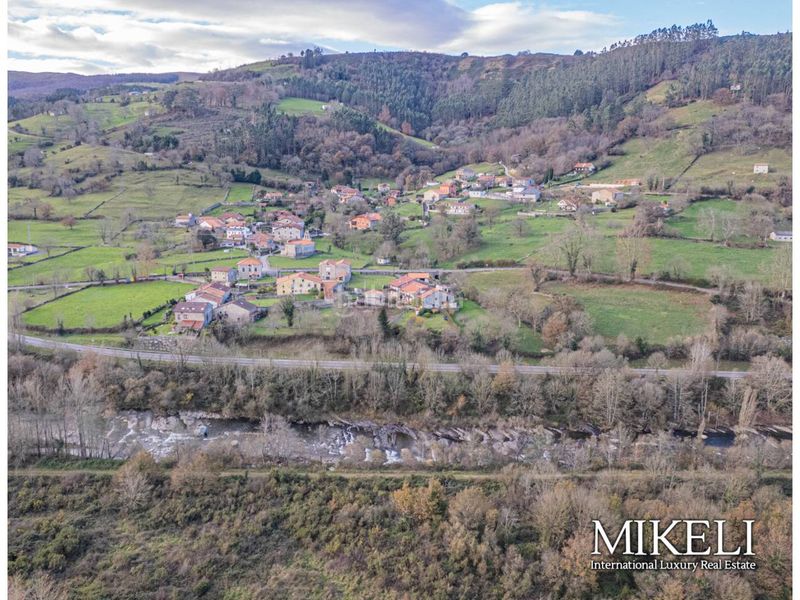 Foto 41612230-dded-453c-b270-9f456a21510a. Casa amb calefacció aparcament a Corvera de Toranzo