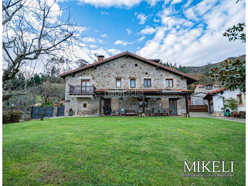 Foto 5caefbeb-031c-4676-81d2-b5ab8d6a1e42. Casa amb calefacció aparcament a Corvera de Toranzo