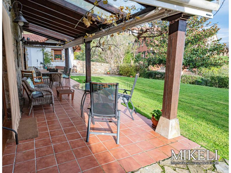 Foto c5dbc211-db0d-414e-9002-bb912721f175. Casa amb calefacció aparcament a Corvera de Toranzo