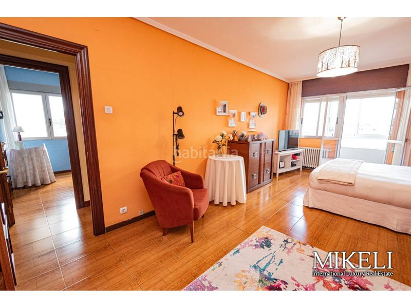 Foto 01d50ad0-5680-4f5f-a73a-b36f35a27b7e. Local comercial restaurante en funcionamiento con vivienda en venta en pontejos. en Marina de Cudeyo