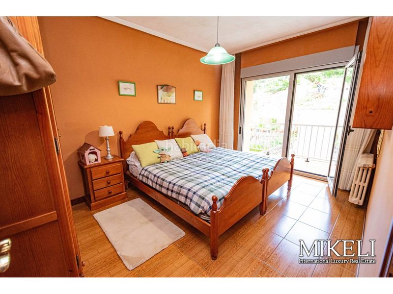 Foto 431a39b2-35c7-4635-b00e-87d7a97b6733. Local comercial restaurante en funcionamiento con vivienda en venta en pontejos. en Marina de Cudeyo