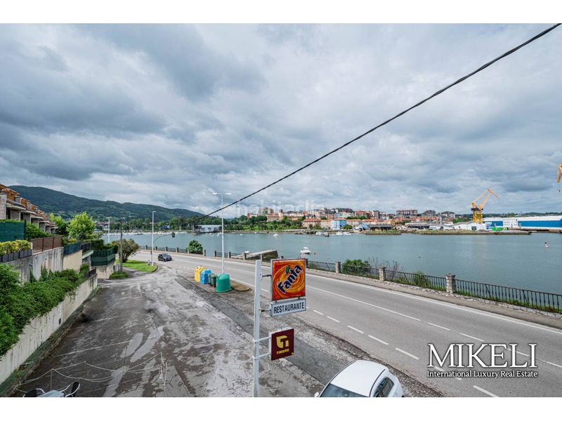 Foto b2d296a7-a56a-4044-89d3-c0aa586d71f2. Local comercial restaurante en funcionamiento con vivienda en venta en pontejos. en Marina de Cudeyo
