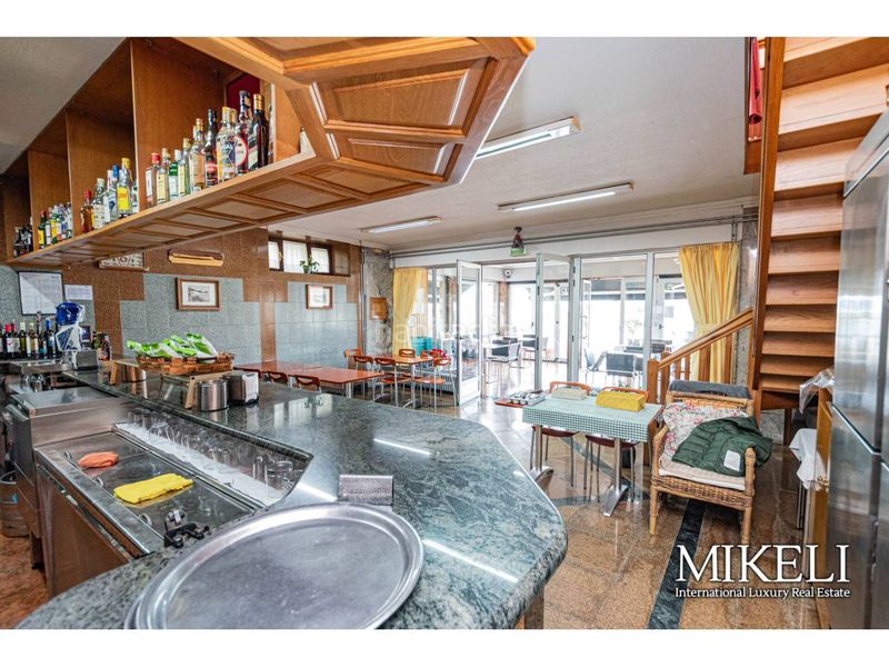 Foto c3fc2b07-293d-4f12-be0b-8d631580edc0. Local comercial restaurante en funcionamiento con vivienda en venta en pontejos. en Marina de Cudeyo
