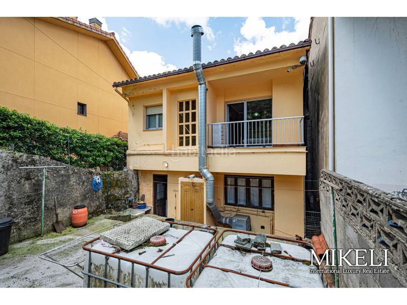Foto e9c51a1a-dfa8-4a0e-8e7f-a3a6779d2444. Local comercial restaurante en funcionamiento con vivienda en venta en pontejos. en Marina de Cudeyo