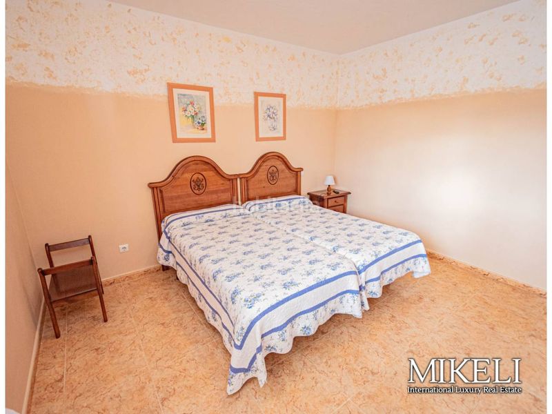 Foto 08c2f016-8cd7-4566-9534-cfd62d039e7c. Local comercial a Comillas