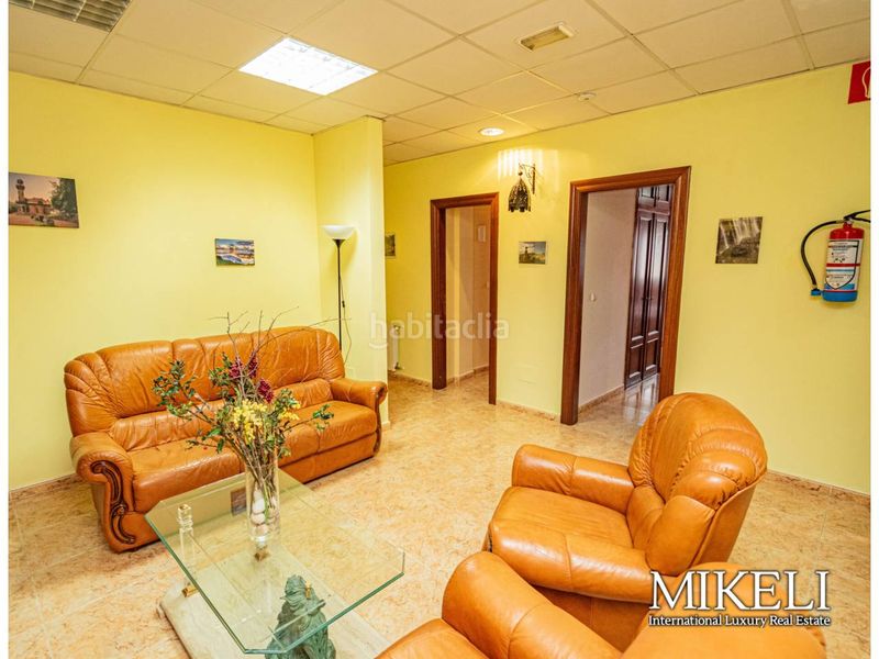 Foto 46e01a1a-a91a-44a9-bc83-e370fc6d2f43. Local comercial a Comillas