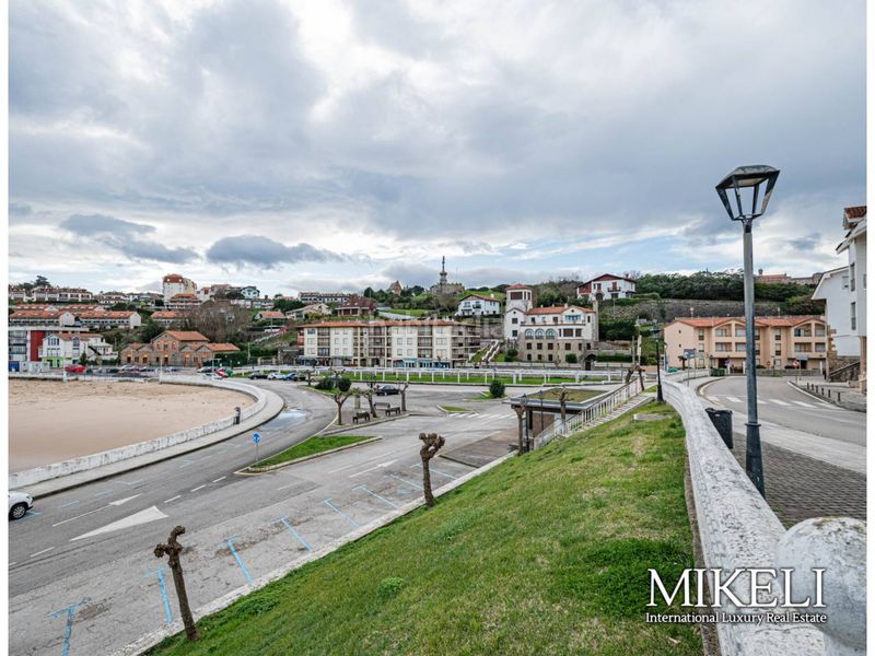 Foto 4aff625b-ecaa-4107-b250-7b1098a4701c. Local comercial a Comillas