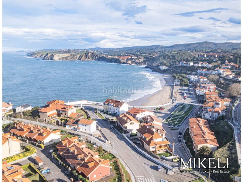 Foto 5965a56d-73d3-4561-88d4-19fd5475f11f. Local comercial a Comillas