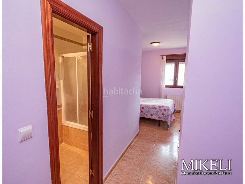 Foto 6c10cf79-d74d-4150-a13f-661ea7b89895. Local comercial a Comillas