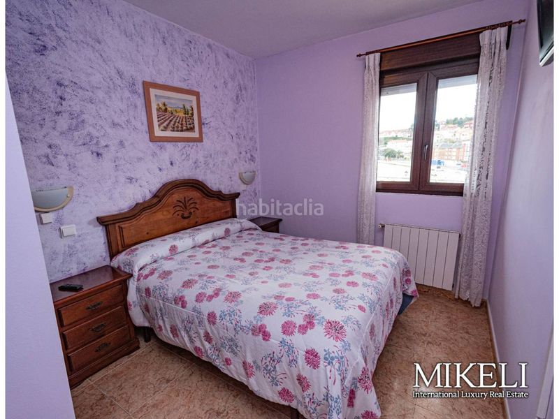 Foto 82bb549d-df15-45f1-8347-1bdd373687ed. Local comercial a Comillas