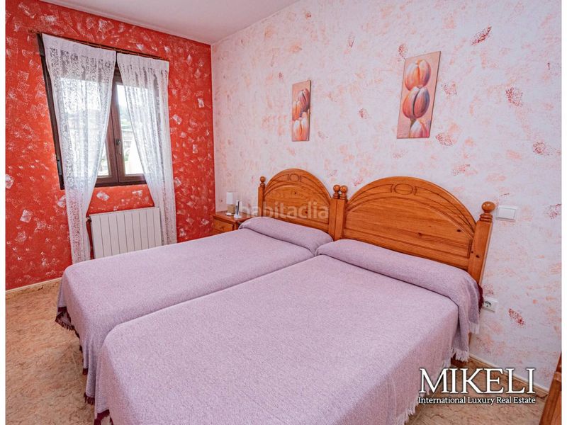 Foto 982697c1-7695-4d2c-bfcd-014162a71827. Local comercial a Comillas