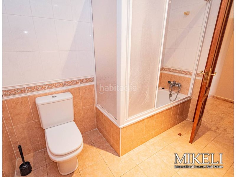 Foto 99d9e128-ca16-472c-b00d-4bdf0d332c96. Local comercial a Comillas