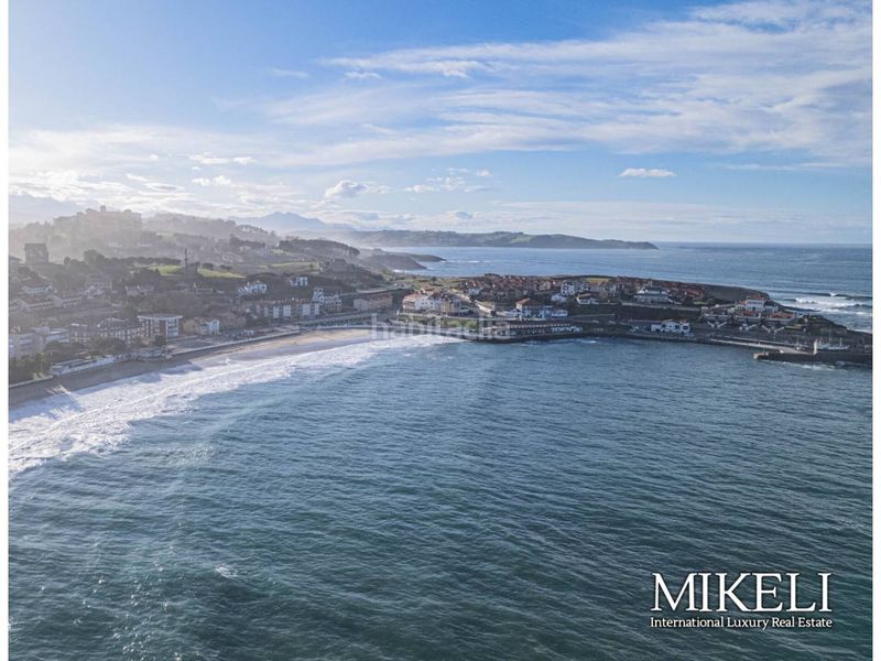 Foto bea5a85c-261d-41aa-8f3e-c49a192671d9. Local comercial a Comillas