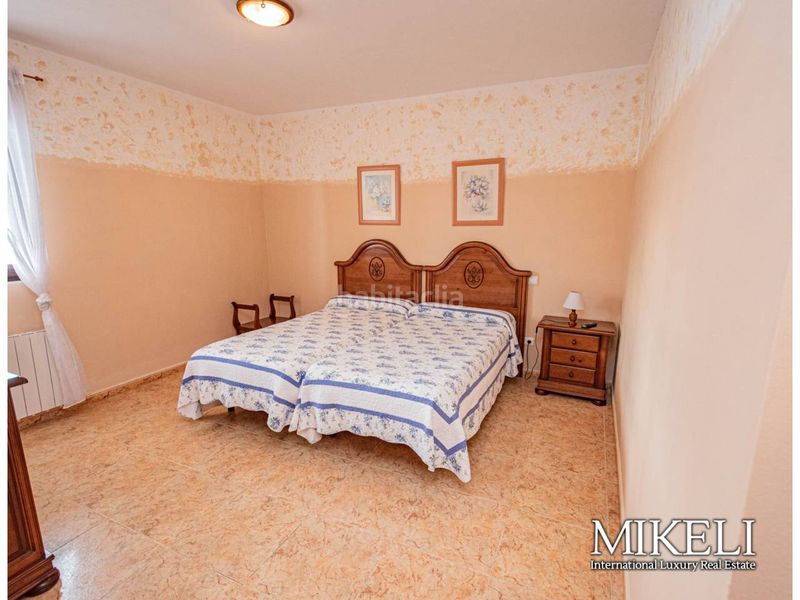 Foto e060904f-1a7f-4943-8985-95657aaa85ec. Local comercial a Comillas