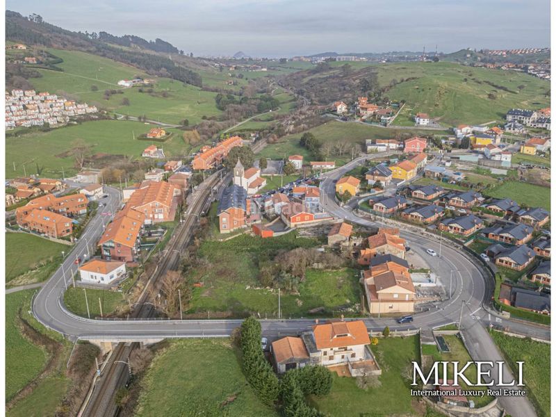 Foto e6b98c90-914f-44af-b55d-fce2a153791e. Terreno residenziale in Boo Piélagos