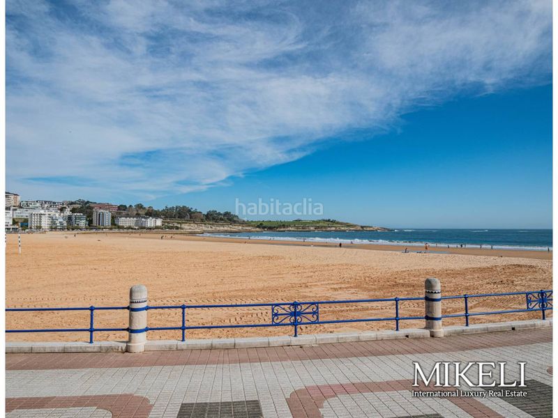 Foto c9936005-6462-4e3e-aed8-fd9743e4c638. Àtic a El Sardinero Santander
