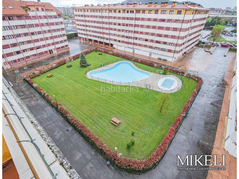 Foto 63bd7cc1-d93e-48a4-968b-5ef0f62aeddc. Duplex con riscaldamento parcheggio piscina in Peñacastillo - Nueva Montaña Santander