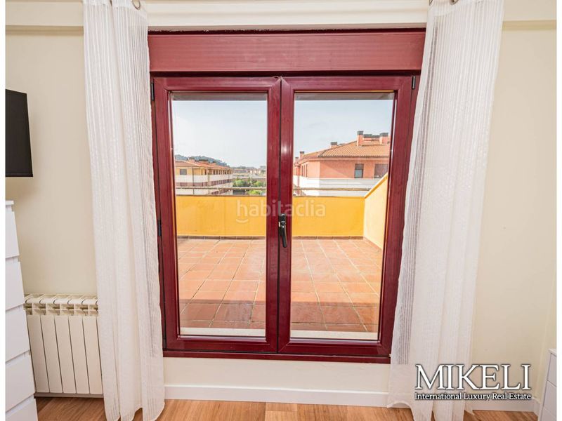 Foto 705112db-4a76-44ac-acd8-a2f5335e6ab8. Duplex con riscaldamento parcheggio piscina in Peñacastillo - Nueva Montaña Santander