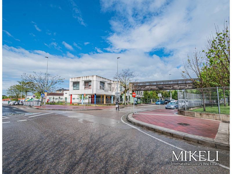 Foto eb1ca7db-2e3a-4331-8d95-4a6dc021bb61. Duplex con riscaldamento parcheggio piscina in Peñacastillo - Nueva Montaña Santander