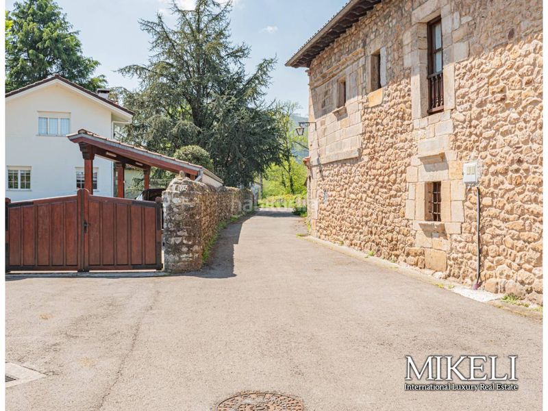 Foto e21075b9-0c97-4d44-98b4-d237ff16cce5. Casa amb calefacció aparcament a Mazcuerras