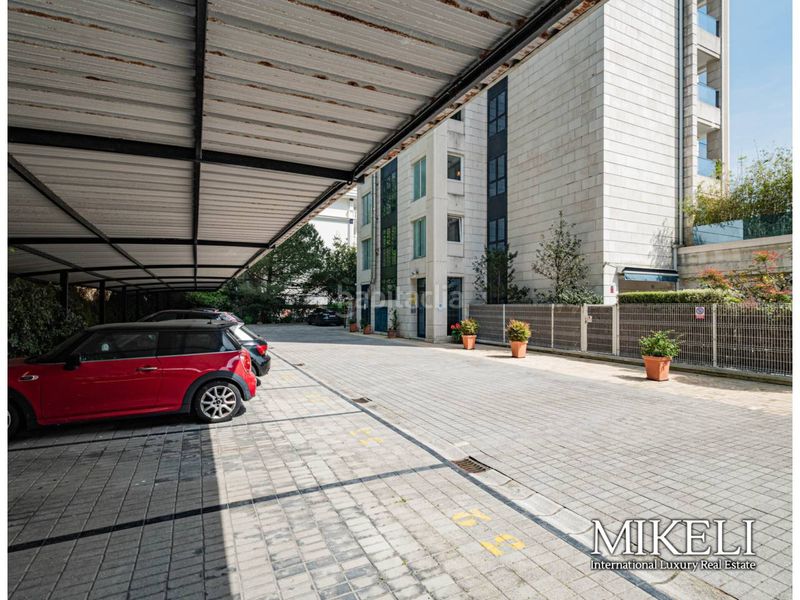 Foto 0cb06cd5-200b-4945-a4aa-8453f4e4b9b1. Pis amb calefacció aparcament piscina a El Sardinero Santander