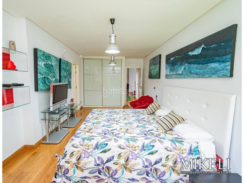 Foto 102b6f1c-c723-4fea-b771-5a28c1e842cb. Pis amb calefacció aparcament piscina a El Sardinero Santander