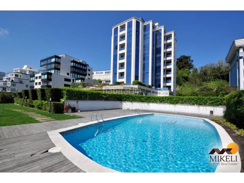 Foto 20f0d365-3840-42ed-b4f6-68fc766e147b. Pis amb calefacció aparcament piscina a El Sardinero Santander