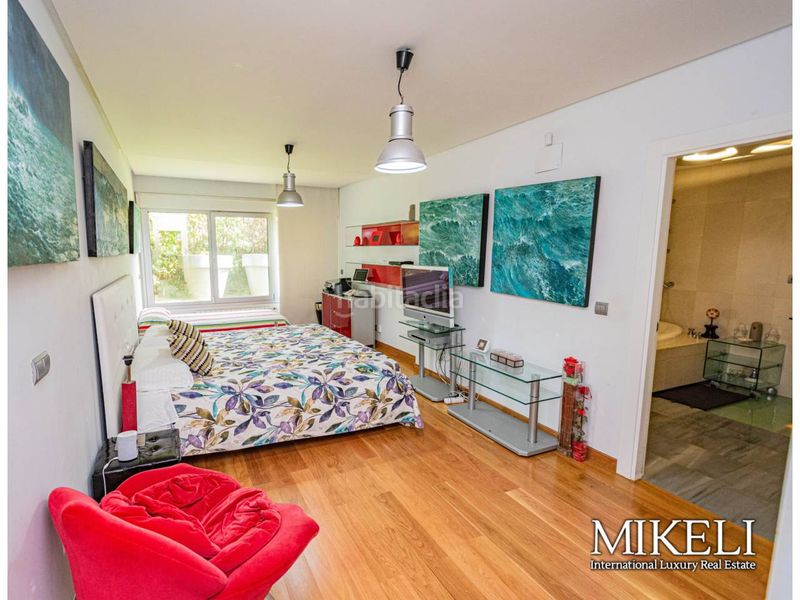 Foto 493e20a8-b15a-460a-b722-37422cb97738. Pis amb calefacció aparcament piscina a El Sardinero Santander