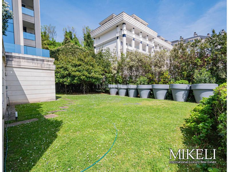 Foto 83341553-726f-4d63-b3f5-4609a6424721. Pis amb calefacció aparcament piscina a El Sardinero Santander