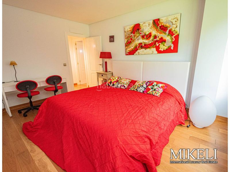 Foto 8eba997f-ddc5-4706-9428-c9291c07a2c2. Pis amb calefacció aparcament piscina a El Sardinero Santander