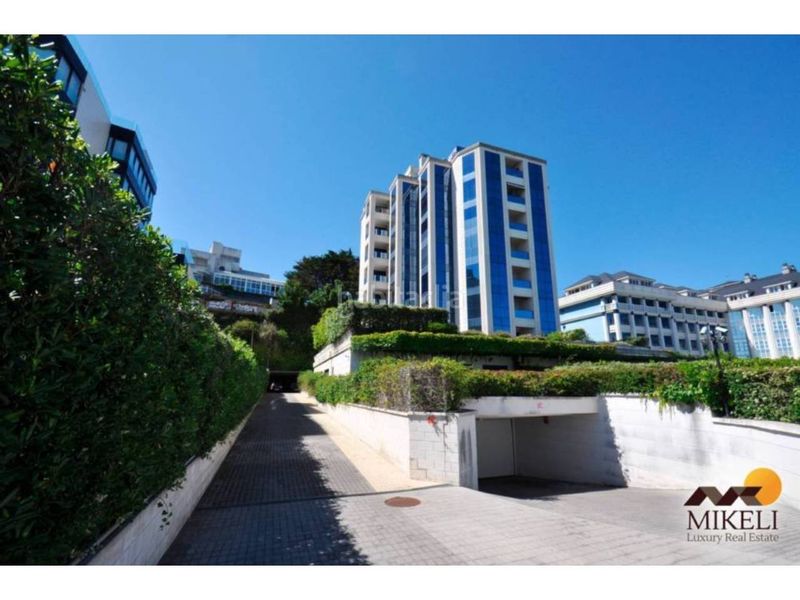 Foto 82775133-c4e6-4020-be9e-abbf93e5f076. Piso en calle manuel garcia lago 7 con vistas y jardín propio. en Santander