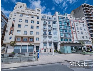Appartamento in Puerto Chico. Piso en castelar en planta completa