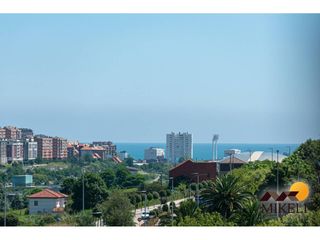 Rent Flat  Avenida los castros 137. Piso en alquiler temporal