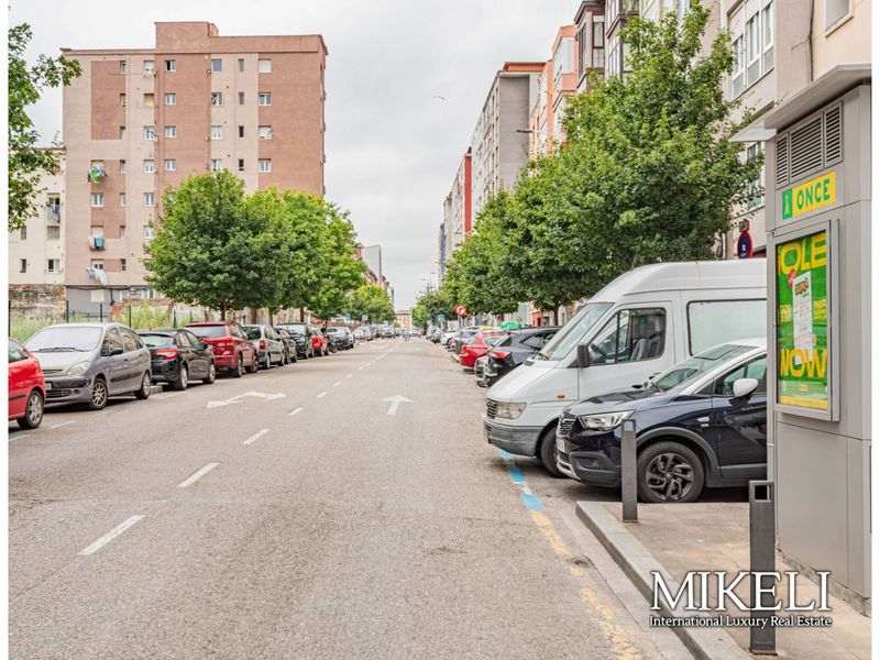Foto 9f2e0f1d-e7db-4e6d-a459-4a16e0cd6635. Pis a Numancia - San Fernando Santander