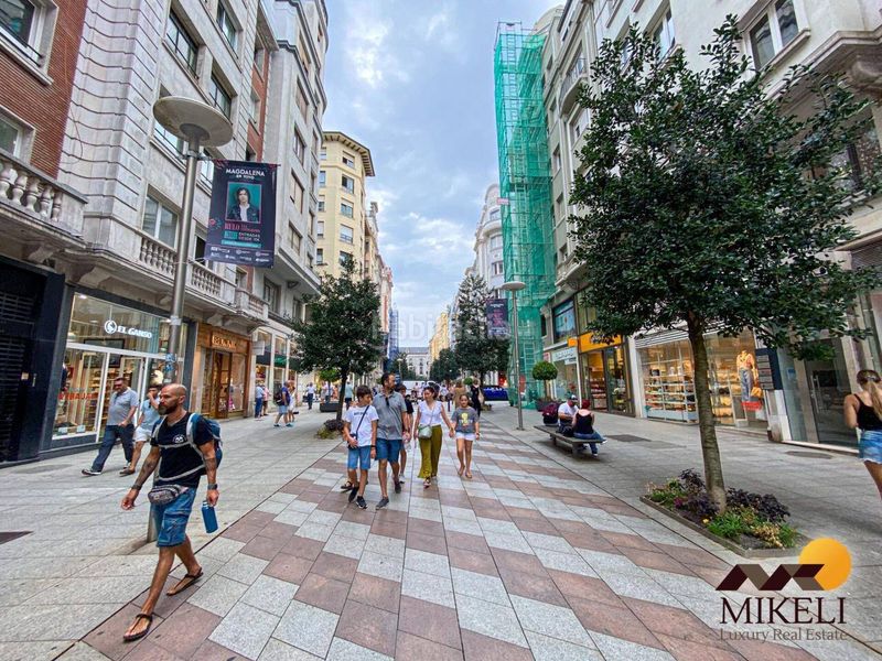 Foto 7200ed8a-90bd-497e-a716-df6144589e72. Local comercial a Centro - Ayuntamiento Santander