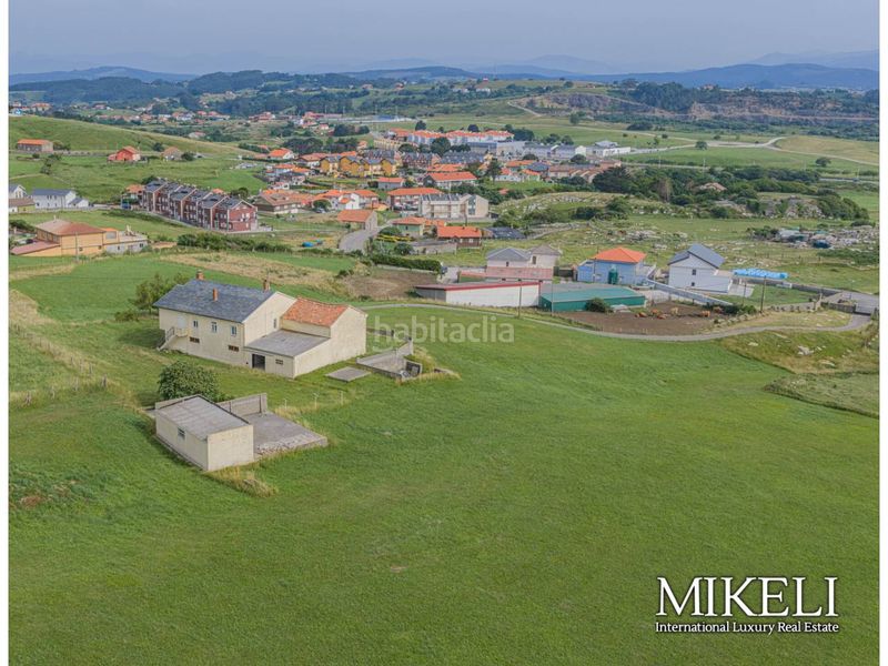 Foto 4f96fc28-a84e-4594-a38e-b70bd19f72f4. Casa amb calefacció aparcament a Cuchía Miengo
