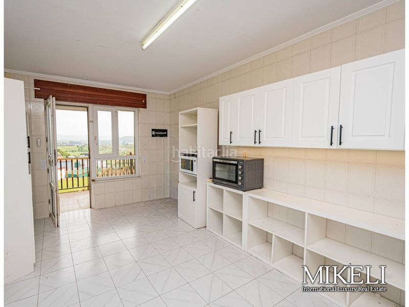 Foto ba3de2af-8dd9-483c-a9b7-8be624ebef85. Casa amb calefacció aparcament a Cuchía Miengo