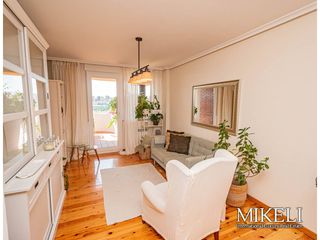 Pis  Avenida cantabria. Piso en venta en valdenoja39012
