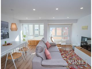 Location Appartement  Calle canalejas. Piso en alquiler en puertochico