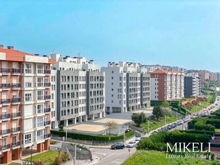 Flat in Calle ernest lluch 27. Último piso con vistas despejadas, vende mikeli