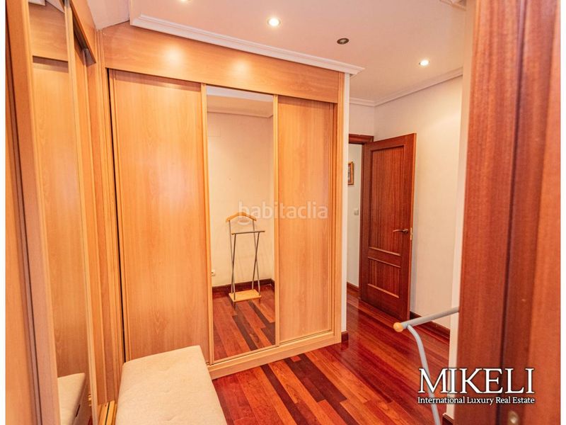 Foto 0e850324-d53a-4180-a117-49f860354380. Chalet exclusivo chalet independiente a un paso en Santander