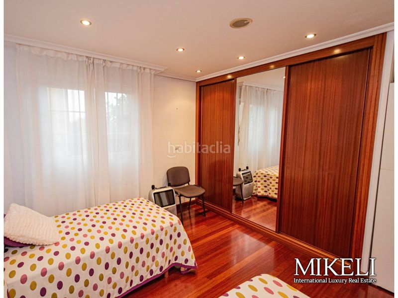 Foto 195c39e4-a3e8-4668-b2a6-5640a98c43a0. Chalet exclusivo chalet independiente a un paso en Santander
