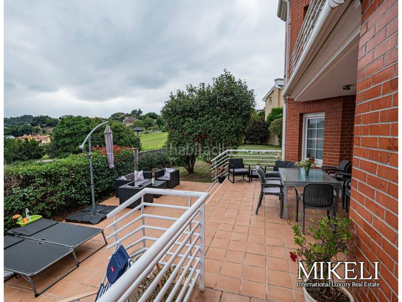 Foto 7cbb1c58-2b9a-4175-b6e2-8a3021d6582a. Chalet exclusivo chalet independiente a un paso en Santander